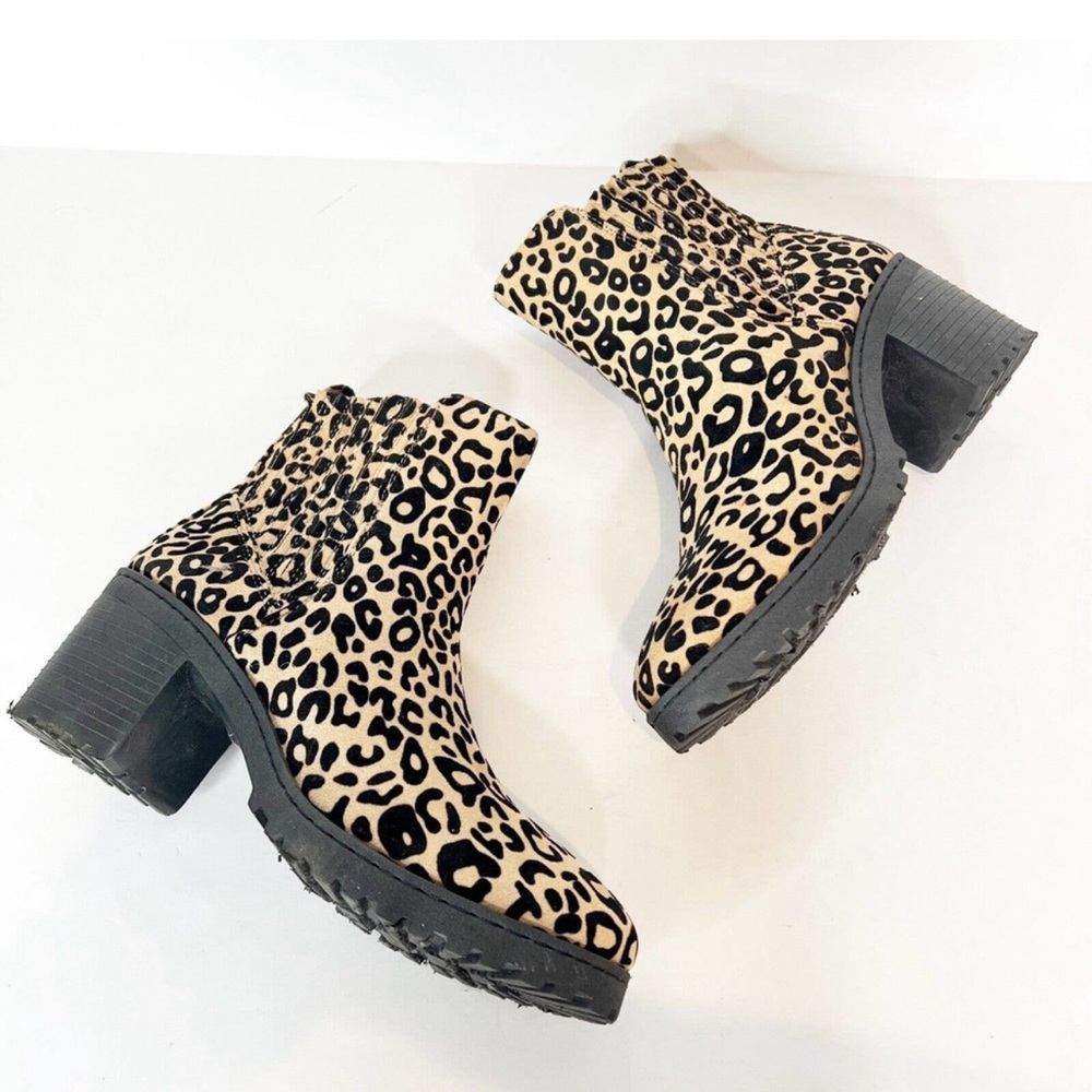 Qupid Leopard Print Stacked Heel Ankle Zipper Booties Boots Womens 8